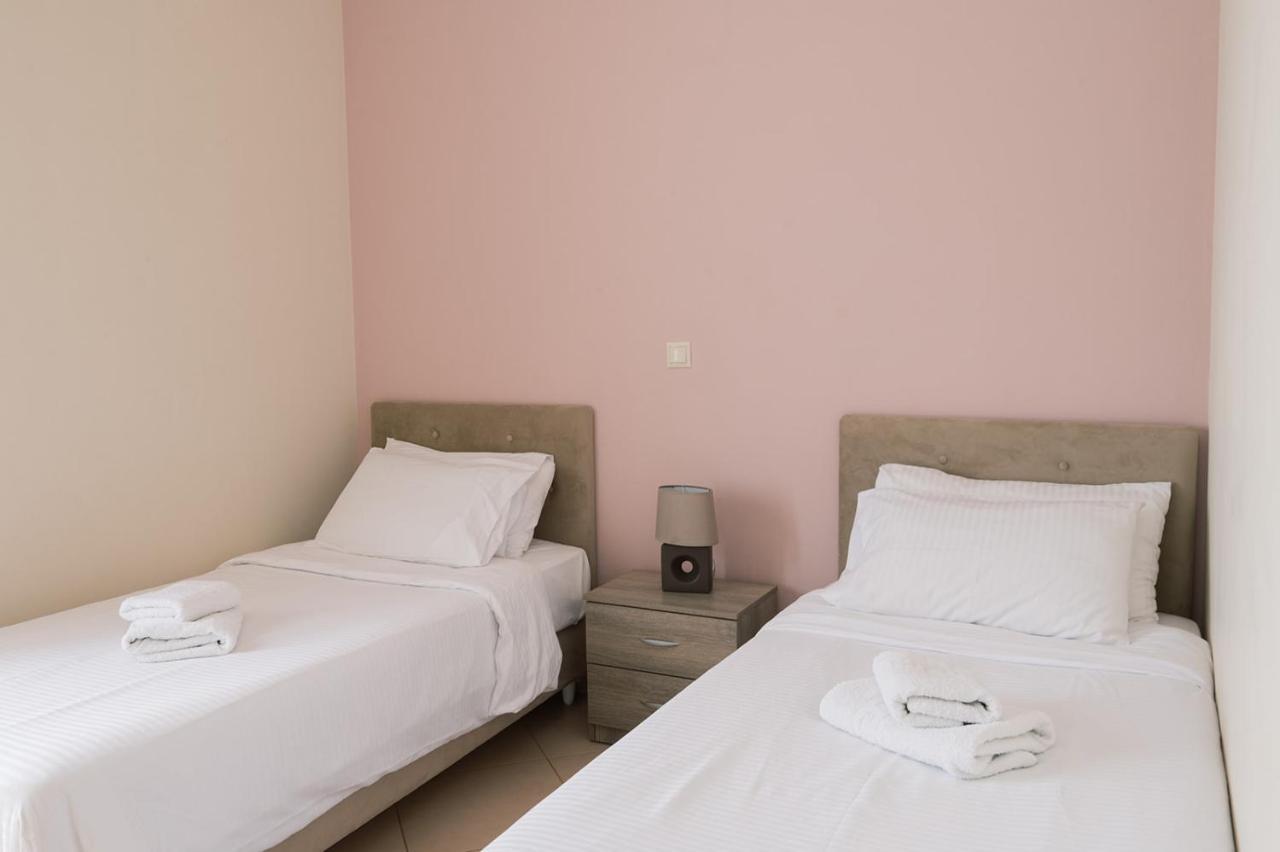 Mandi'S Apartments Karavados Ngoại thất bức ảnh