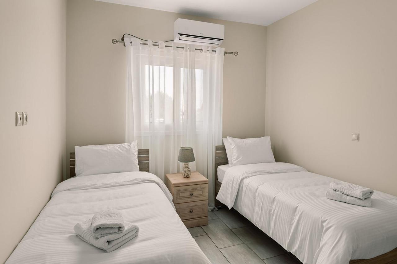 Mandi'S Apartments Karavados Ngoại thất bức ảnh